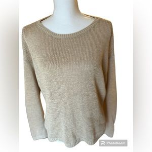 Loft beige crew neck sweater with high low hem.  Size medium.